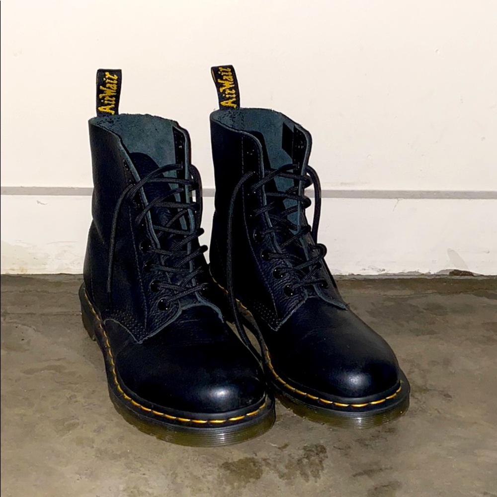 Women’s Dr. Martens